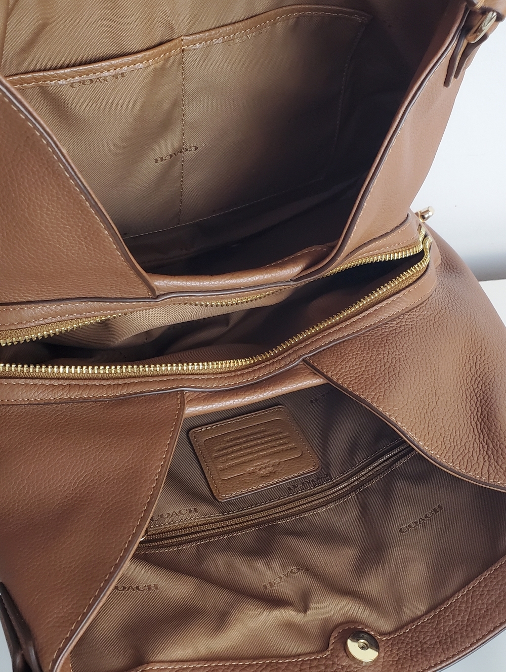 Coach Tan Leather Shoulder Bag - Picture 5 of 16